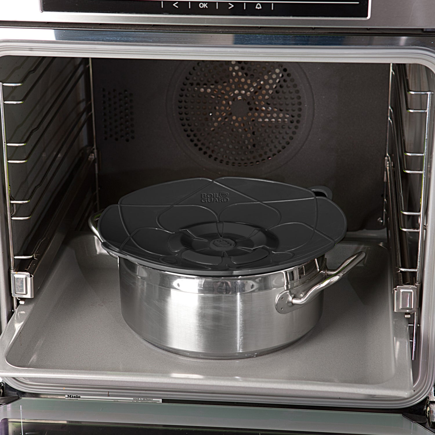 Boil Guard - 25.5cm - Medium - Black