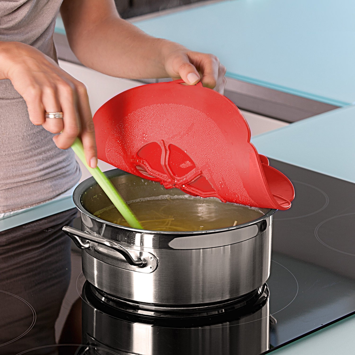 Boil Guard - 29.5cm - Large - Cherry Red