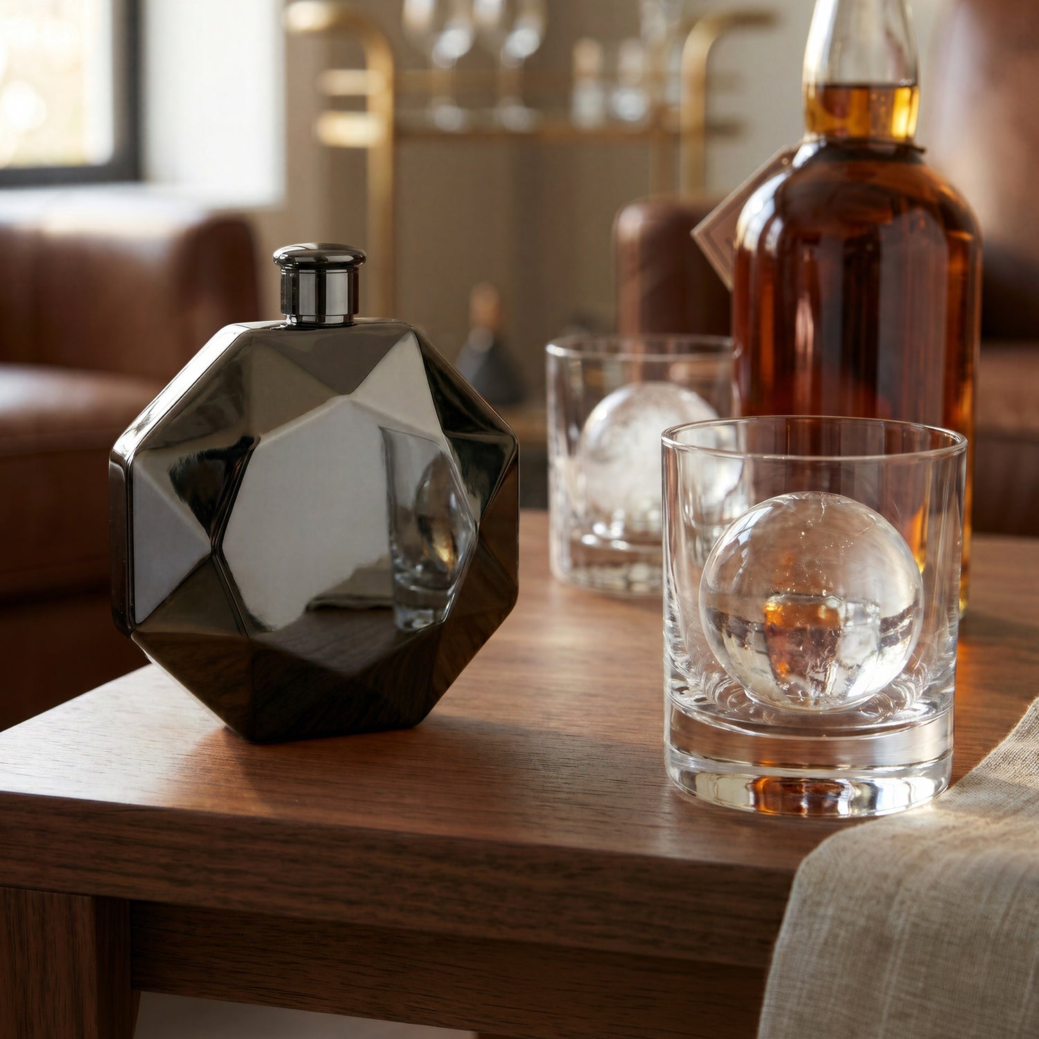 Luxe Diamond Flask - Black Chrome