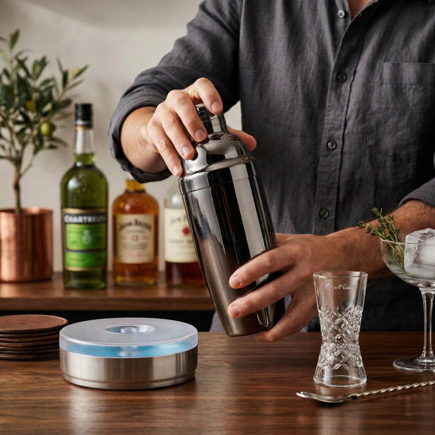 Double-wall Stainless Steel Cocktail Shaker - Black Chrome